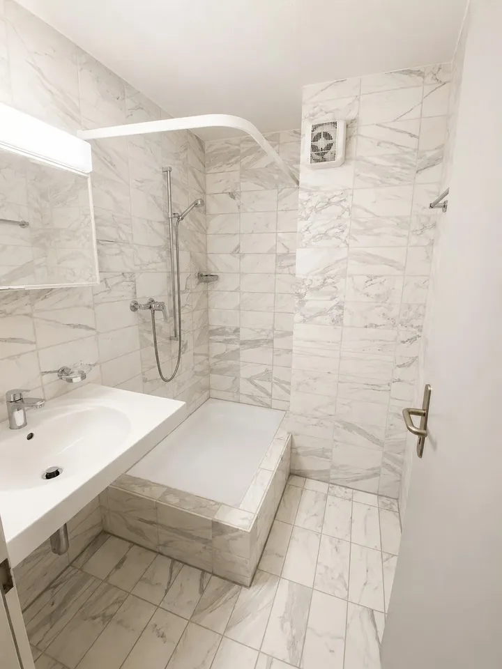 4.5-Zimmerwohnung mit Cheminée in Zentrum von Baden – Foto 5 von 13