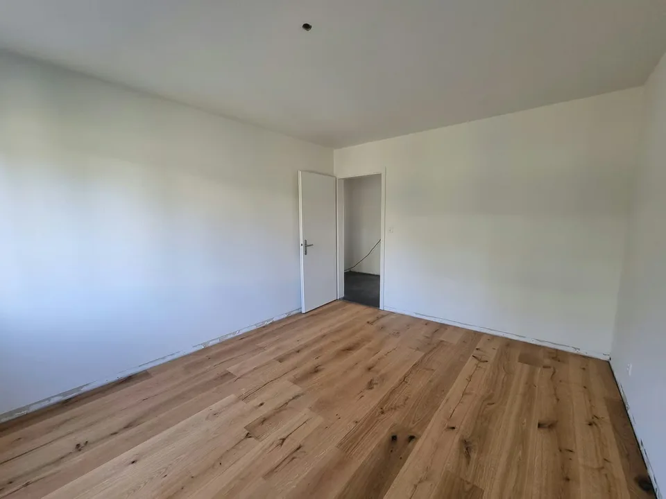 Schöne 3-Zimmer-Wohnung mit Balkon in Rüfenacht BE – Foto 6 von 12