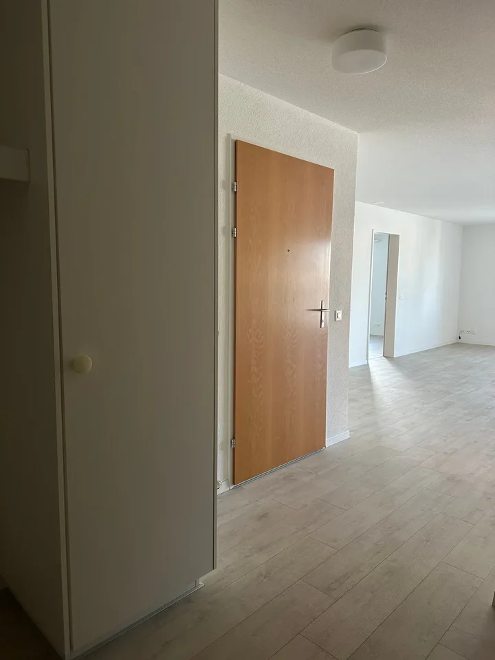 Central, bright & cozy: 2.5-room apartment in Niederwil – photo 5 of 9