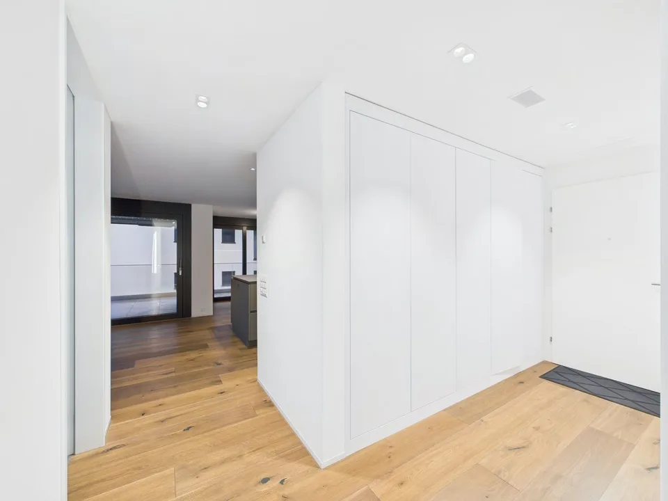 Exclusive Living in Ownership Standard – photo 14 of 21