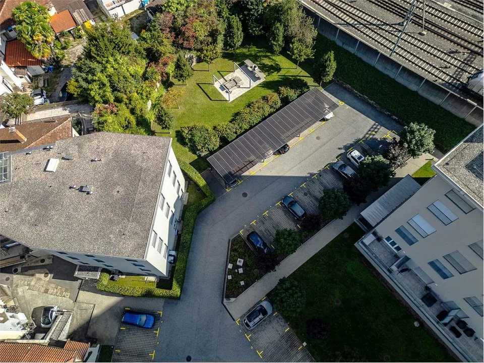 Modernes 2,5-Zimmer-Apartment mit Pool und Blick auf die Alpen - Arbedo – Foto 10 von 13