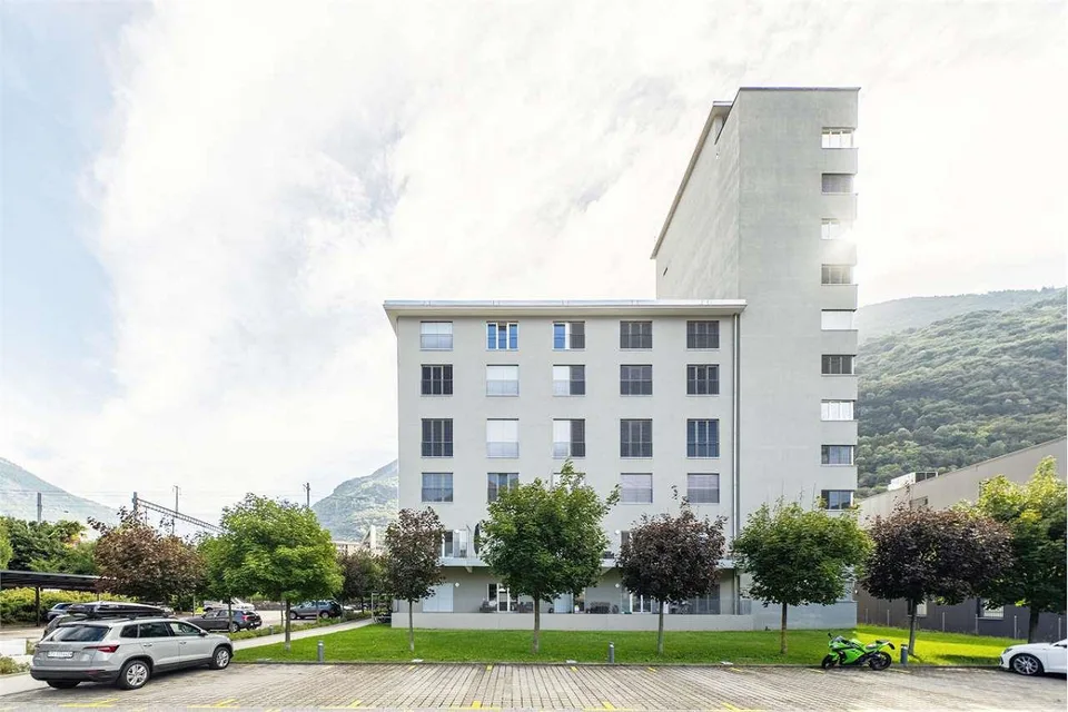 Modernes 2,5-Zimmer-Apartment mit Pool und Blick auf die Alpen - Arbedo – Foto 4 von 13