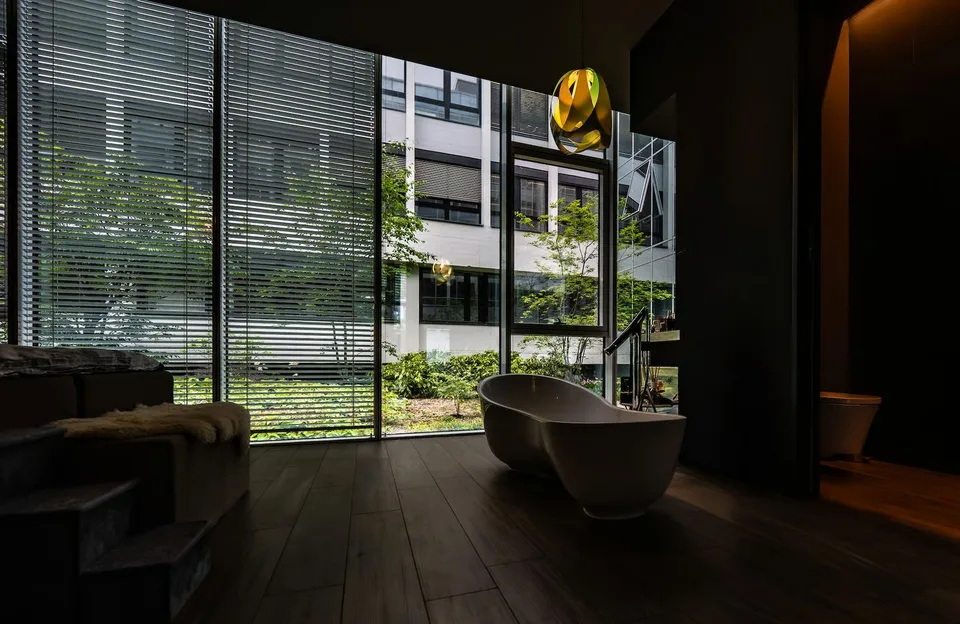 Loft urbano con giardino privato e 139 m² di superficie utile – foto 9 di 11