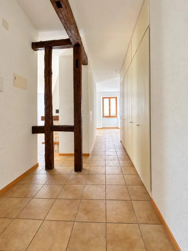 Große 4,5-Zimmer-Wohnung mit Kamin – Foto 10 von 13
