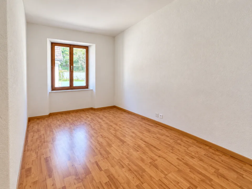 Große 4,5-Zimmer-Wohnung mit Kamin – Foto 12 von 13