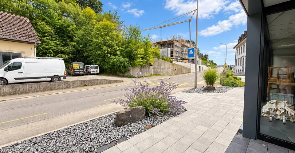 Gewerbliche Räumlichkeiten von 221,5 m² zu vermieten - strategische Lage in Porrentruy – Foto 10 von 12