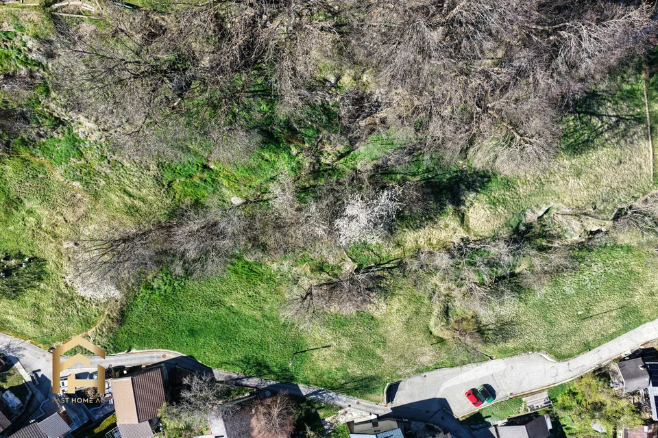 Terrain constructible attrayant ensoleillé en pente - Votre nouveau chez-vous à Safran – photo 3 sur 10