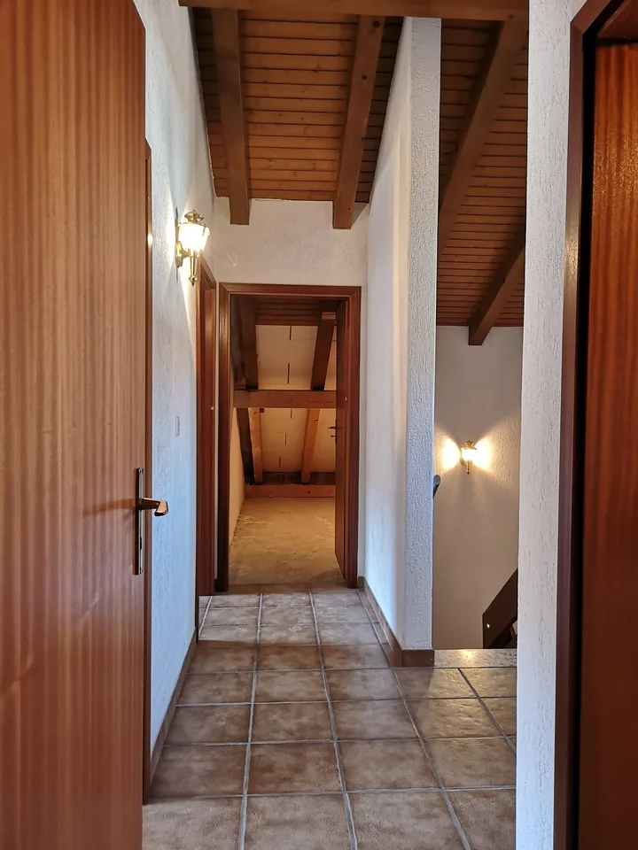 Baisse de prix : maison 5.5pces, env. 120m2, terrain 802m2, avec garage, places de parc, terrasse – photo 30 sur 30