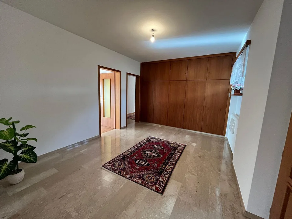 Maison bifamiliale avec jardin et vue à Gnosca – photo 17 sur 17