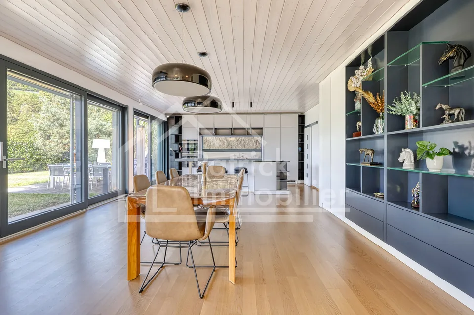 Propriété contemporaine d'exception avec vue panoramique sur le lac – photo 5 sur 21
