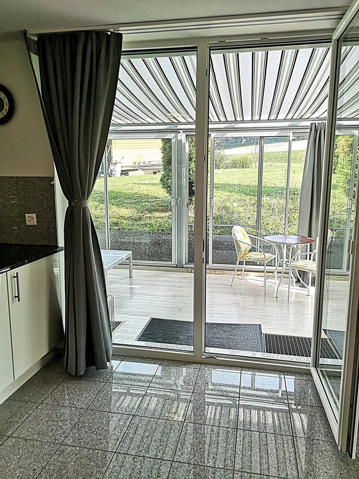 Baisse de prix : maison avec deux appartements loués et un appartement pour le propriétaire – photo 12 sur 30