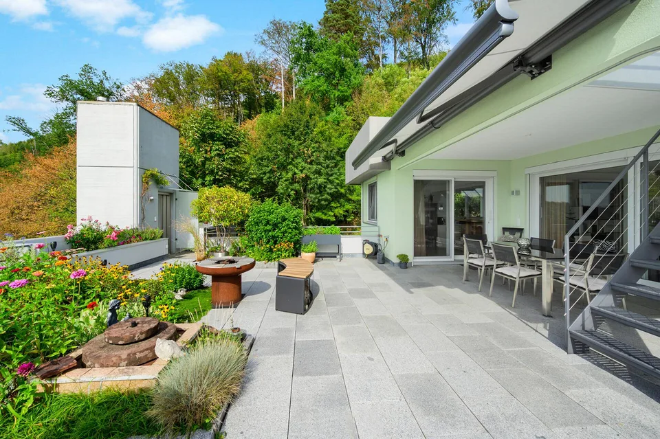 Appartement en attique avec panorama, terrasses sur le toit et appartement d'invité séparé – photo 2 sur 14
