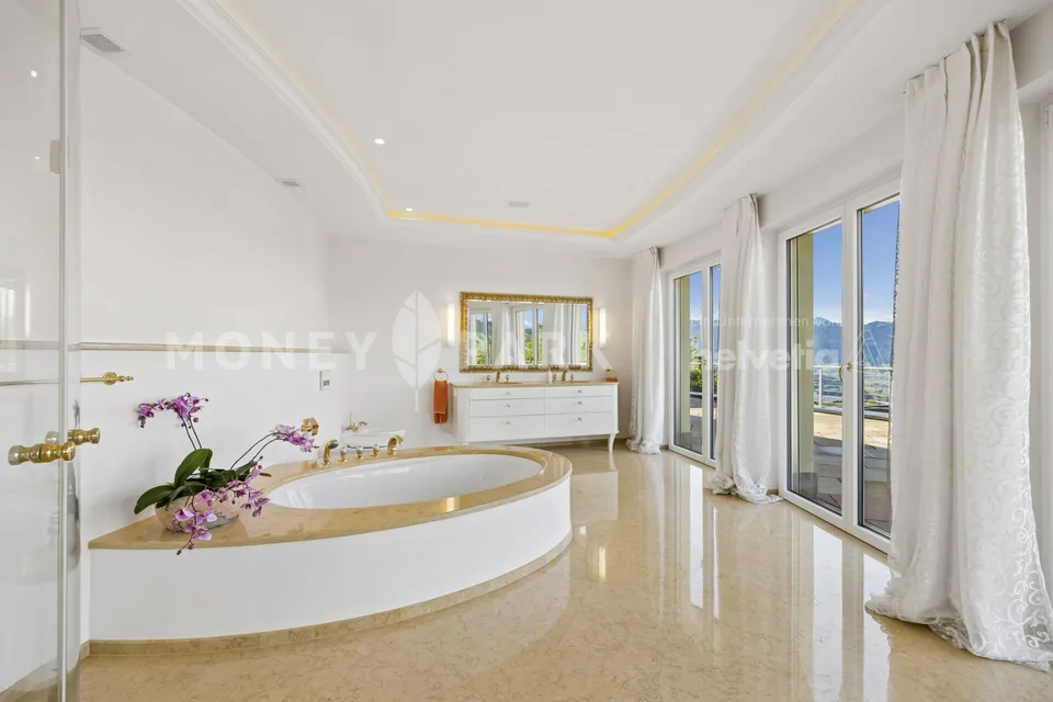 Exclusive villa with panoramic views and private spa resort above Lake Zurich – photo 5 of 7