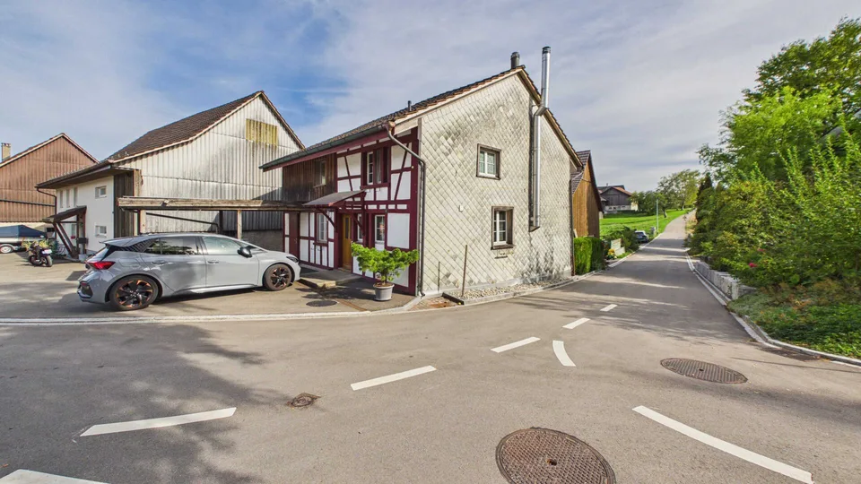Freistehendes Wohnhaus in Sulgen – Foto 2 von 10