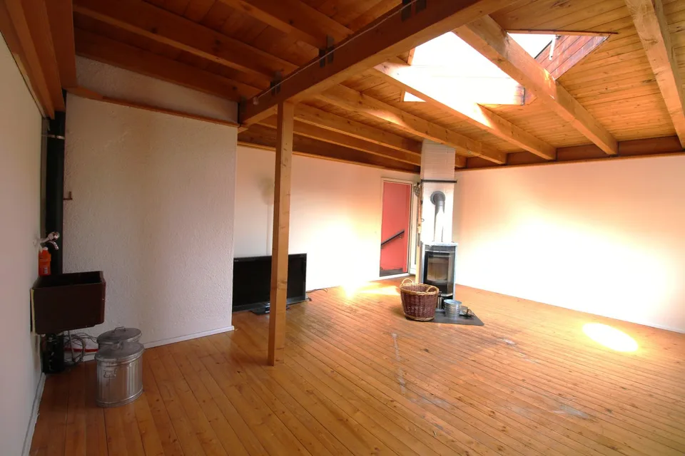 Proprietà versatile e molto generosa con fascino e potenziale – foto 12 di 17