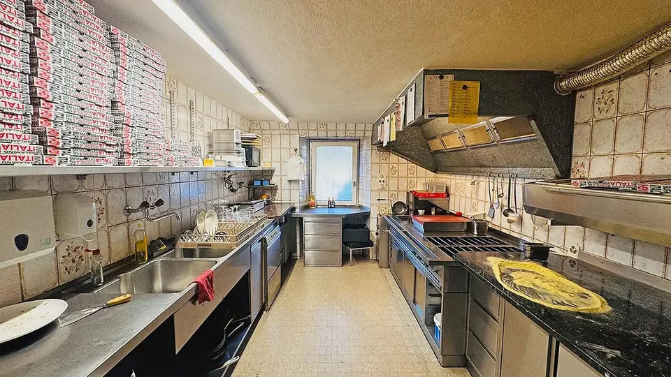 Mehrfamilienhaus mit Gastronomiebetrieb und Einfamilienhaus – Foto 4 von 19