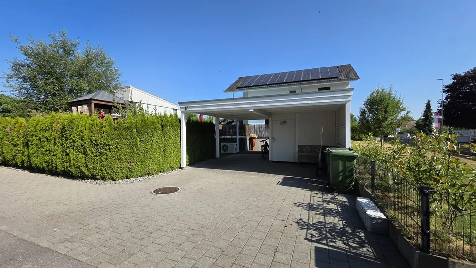 Modern Single-Family House with Pool – photo 12 of 12
