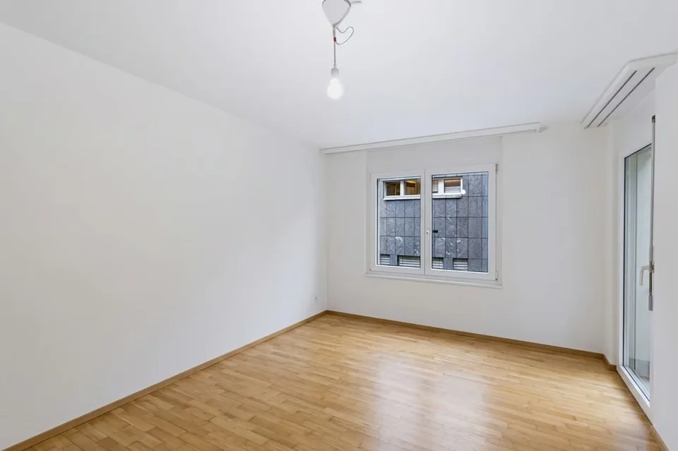 Interessante 2.5-Zimmer ETW an begehrter Wohnlage – Foto 3 von 8