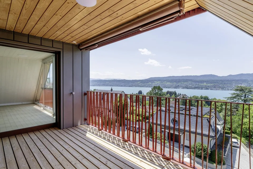 Vie au dernier étage souveraine avec vue spectaculaire sur le lac – photo 7 sur 13