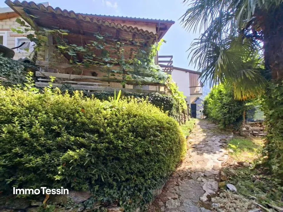 Kleines Tessiner Juwel im Val Morobbia umgeben von viel Grün und Sonne, aber dennoch unweit von Bellinzona entfernt – Foto 5 von 13