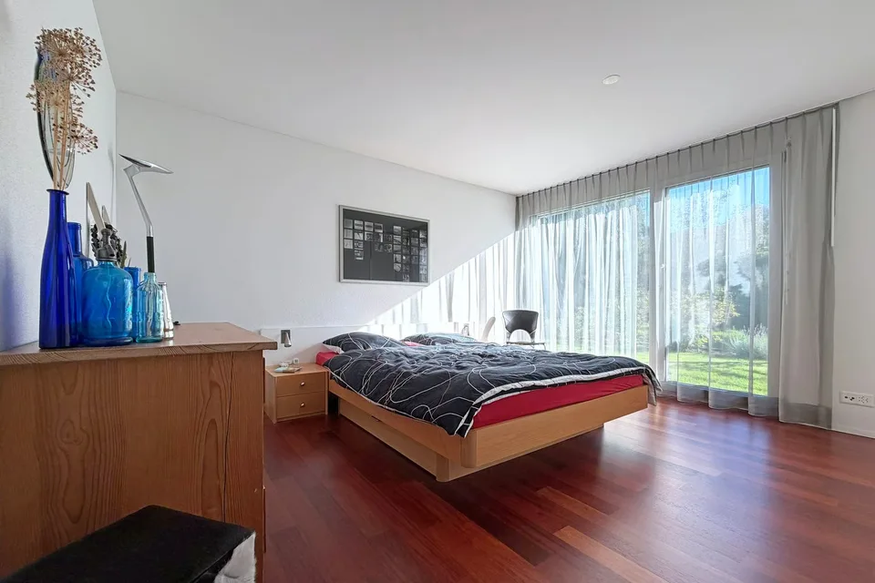 Appartamento spazioso da 4,5 a 5,5 stanze con un ampio giardino – foto 12 di 20