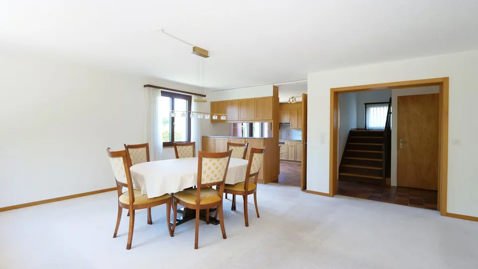 Casa unifamiliare con grande potenziale di espansione, situata in posizione centrale e tranquilla – foto 5 di 18