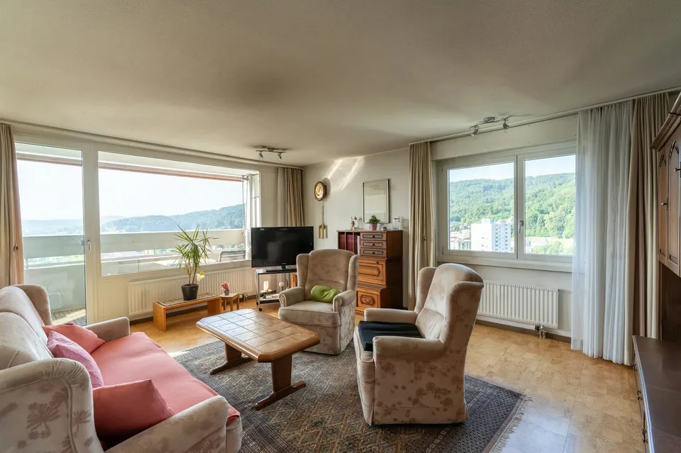 Zentrale 3.5-Zimmer-Wohnung mit Weitsicht – Foto 4 von 15