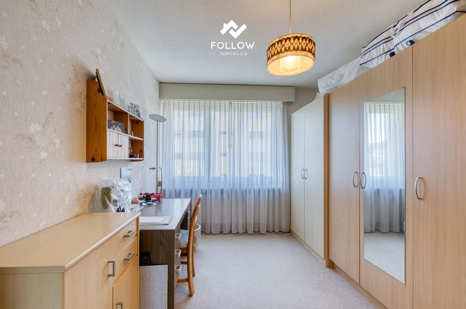 Viel Platz und herrlich hell: 4.5-Zimmer-Wohnung mit grossem Balkon – Foto 9 von 13