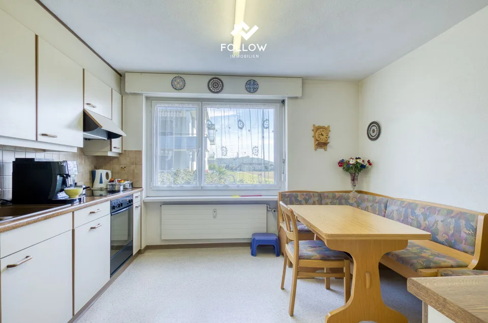 Viel Platz und herrlich hell: 4.5-Zimmer-Wohnung mit grossem Balkon – Foto 6 von 13