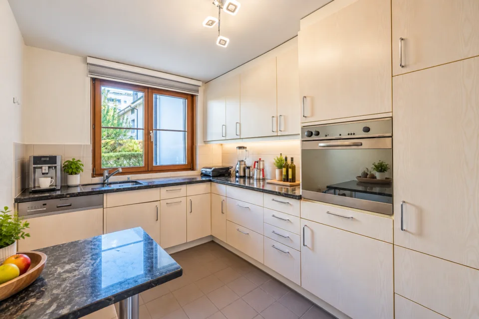 Wohnen wie im eigenen Haus - charmante Maisonettewohnung mit Wintergarten – Foto 4 von 13