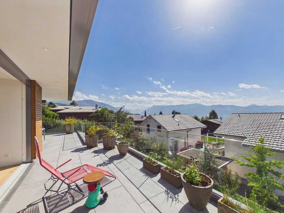Einfamilienhaus mit wunderschöner Panoramasicht und grossem Garten ... – Foto 6 von 13