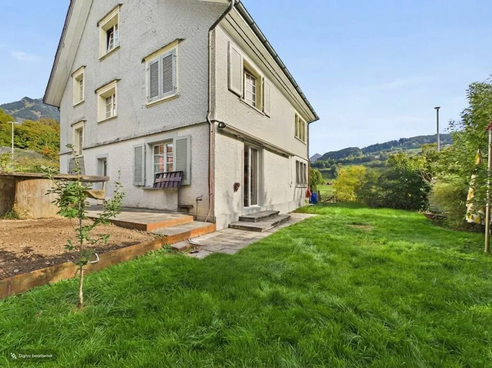 9 Zimmer Einfamilienhaus in Nesslau – Foto 2 von 9