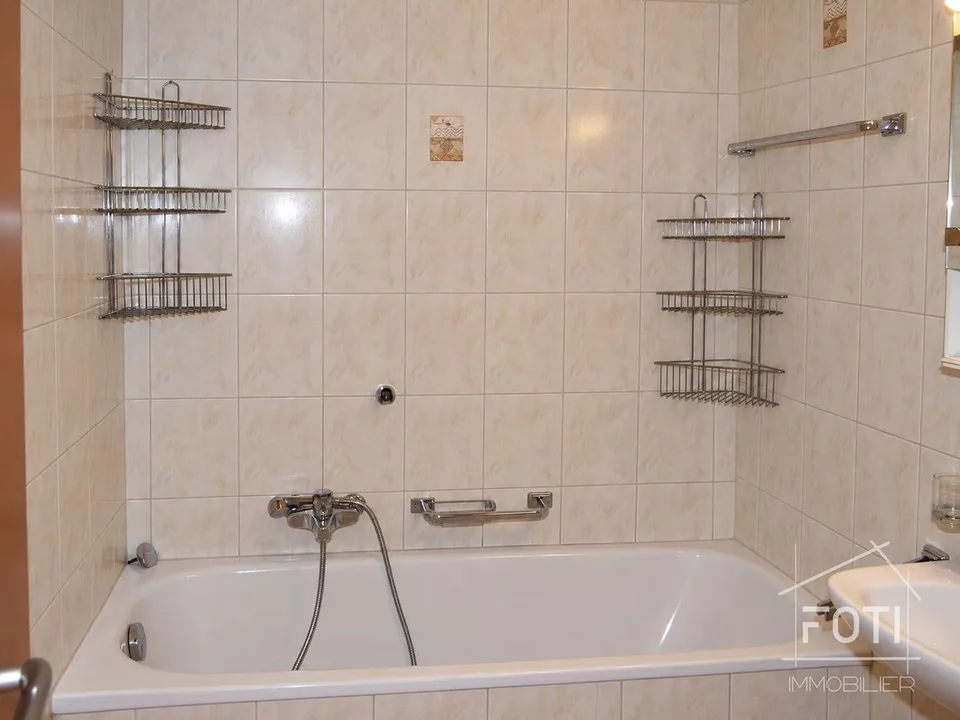 Immeuble de rendement au coeur de St-Maurice avec 11 lots entièrement loués - 5% – photo 8 sur 12