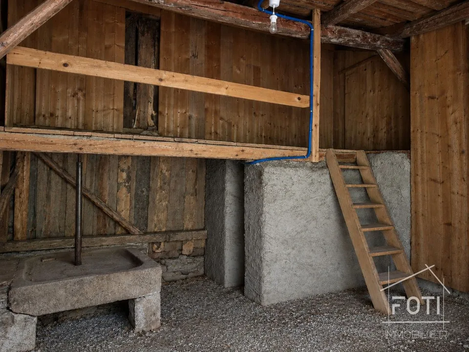 Immeuble de rendement à Martigny-Combe - 5,04 % brut avec potentiel de valorisation. – photo 10 sur 12