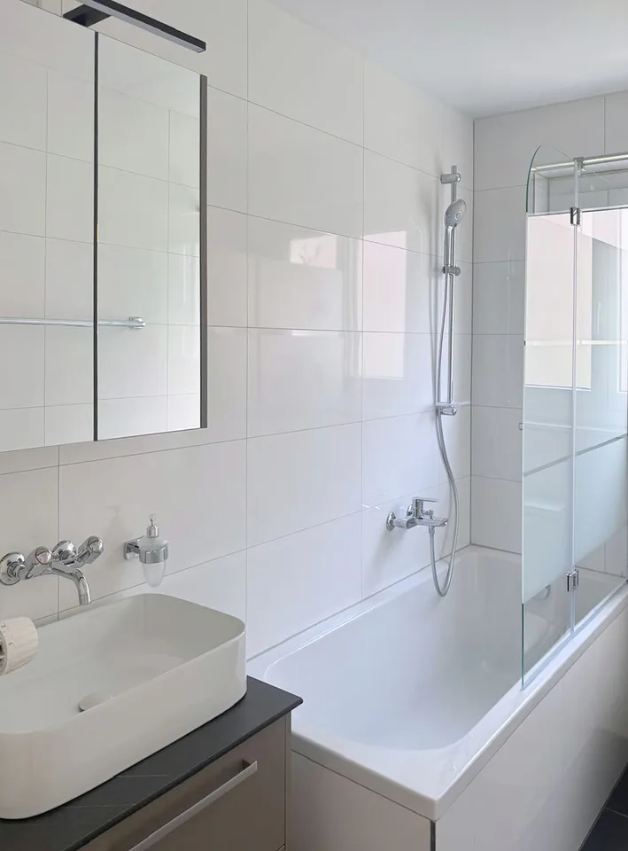Bright 3.5-room apartment with balcony in Pieterlen – photo 5 of 9