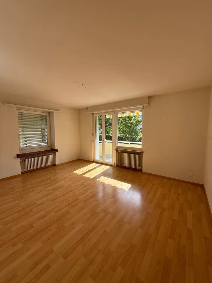 Helle 4-Zimmer-Wohnung mit Balkon in Pratteln – Foto 4 von 13