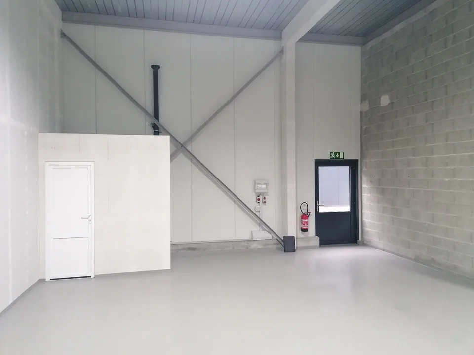 Industrial hall with an area of 89 m2 for rent. – photo 2 of 3