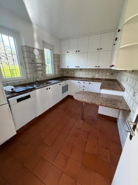 Charmante Villa zur Miete in Losone – Foto 3 von 16
