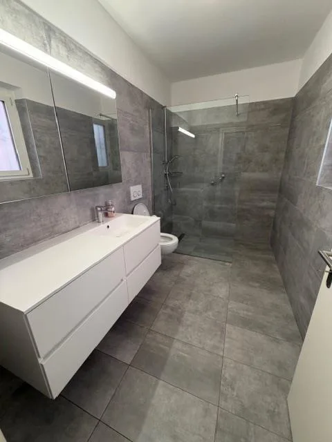 Charmante Villa zur Miete in Losone – Foto 4 von 16