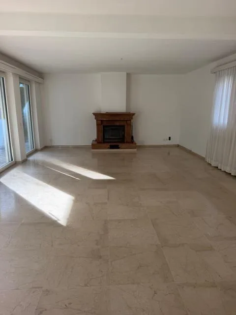 Charmante Villa zur Miete in Losone – Foto 2 von 16