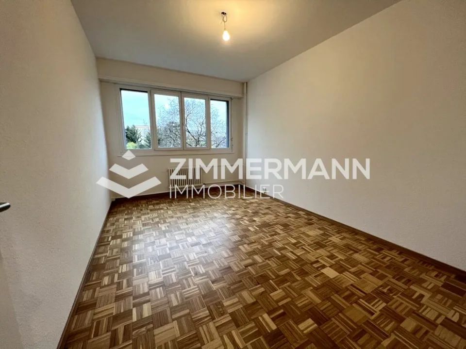 Thônex: Wunderschöne 5-Zimmer-Wohnung mit Balkon! – Foto 5 von 6