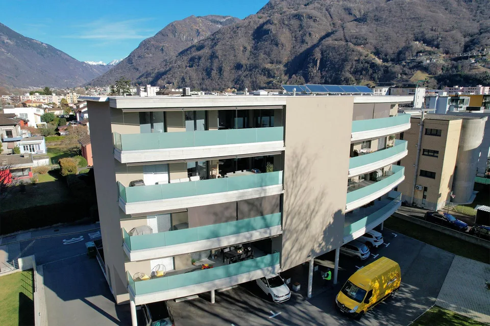 Appartement avec grande terrasse couverte dans un quartier pratique et calme – photo 3 sur 19