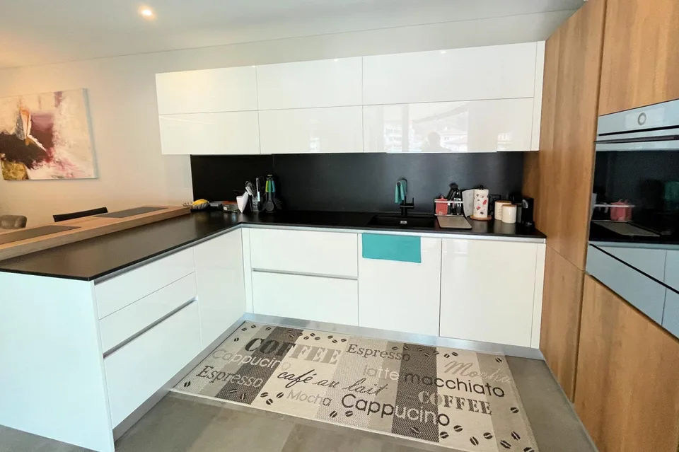 Appartement avec grande terrasse couverte dans un quartier pratique et calme – photo 13 sur 19
