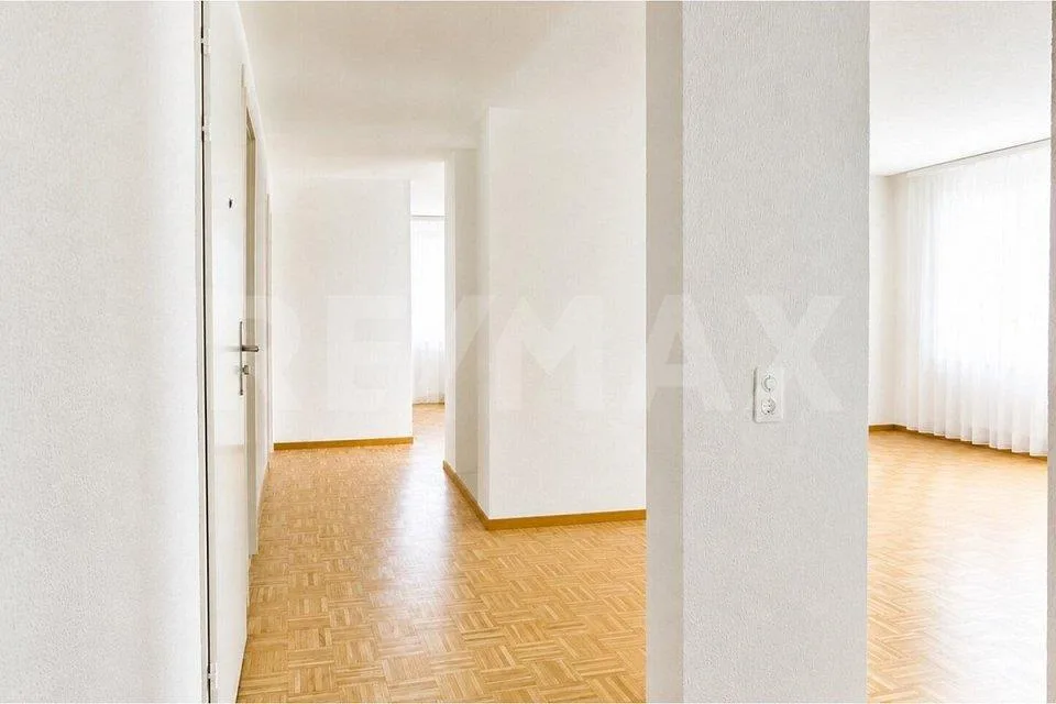 Luminoso appartamento di 3,5 stanze con balcone in una zona residenziale tranquilla – foto 5 di 10