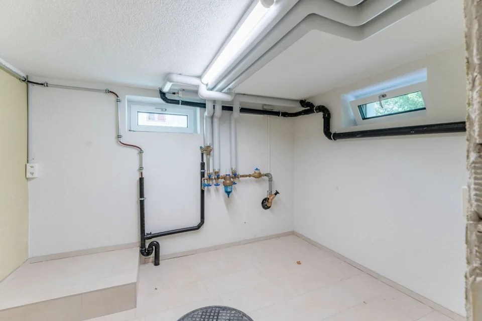 Casa unifamiliare di 5,5 locali modernizzata con ampliamento secondo desideri – foto 12 di 13