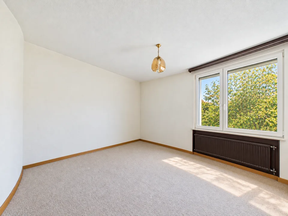 Lichtdurchfluteter Wohnbereich, Gemütlicher Balkon & Zentrale Lage! – Foto 14 von 18