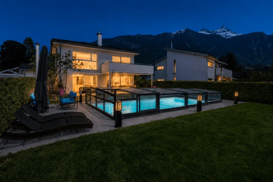 BELLISSIMA CASA INDIVIDUALE CON STUDIO INDIPENDENTE E PISCINA – foto 1 di 26