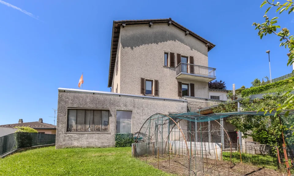 GERÄUMIGES UND MALERISCHES HAUS MIT 7,5 ZIMMERN UND GARTEN IN VACALLO – Foto 9 von 9