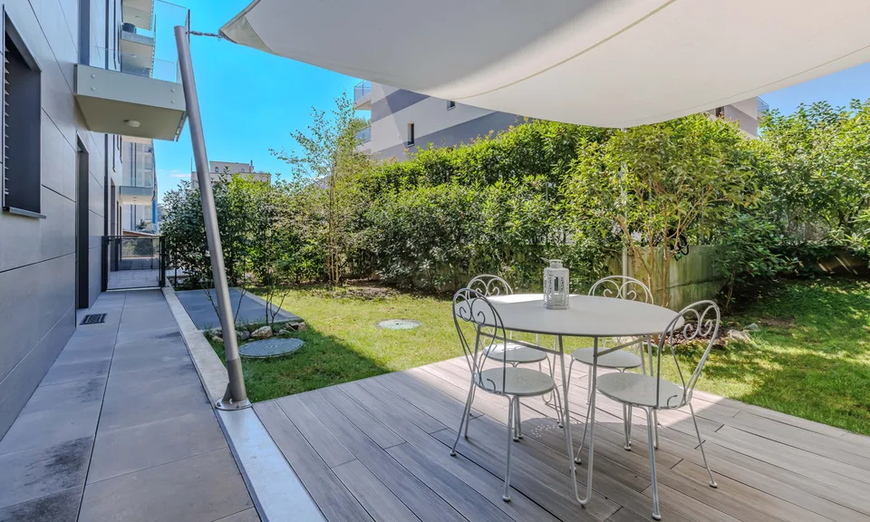 STUNDEVOLLER UND MODERNER 2,5 ZIMMER MIT BEQUEMEM GARTEN IN MASSAGNO – Foto 3 von 9