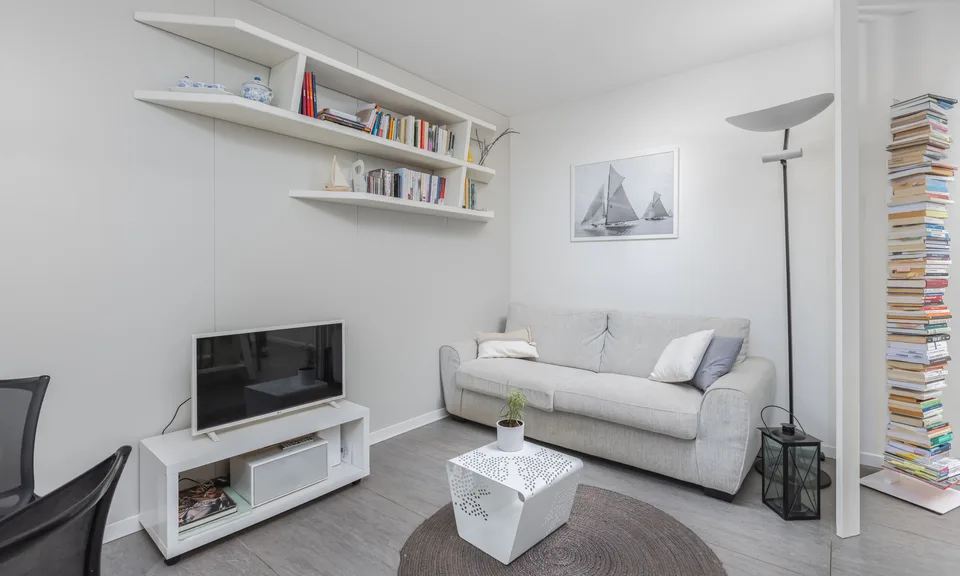 STUNDEVOLLER UND MODERNER 2,5 ZIMMER MIT BEQUEMEM GARTEN IN MASSAGNO – Foto 5 von 9